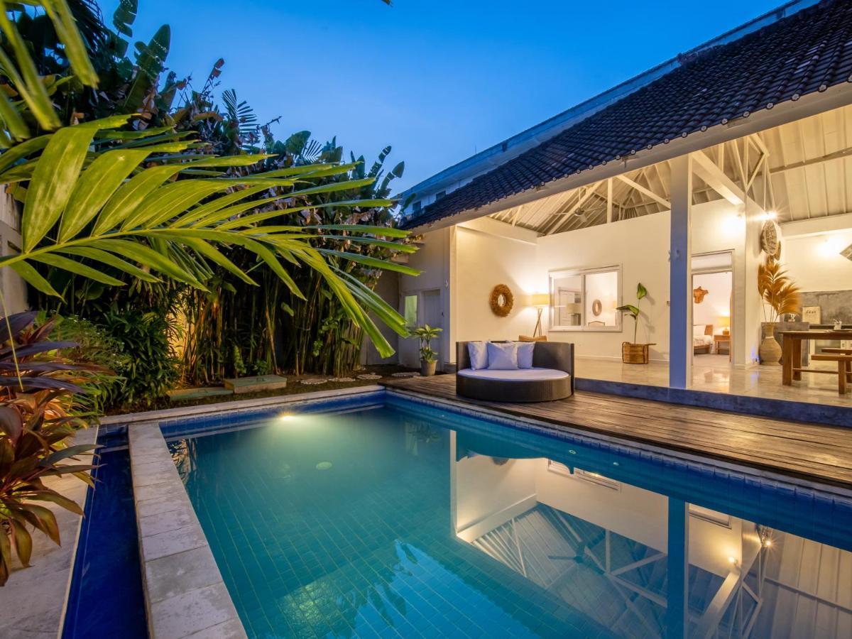 - 2bdr Private Big Pool *